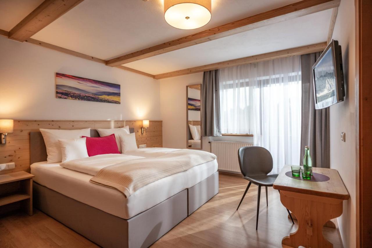 Hotel Schmiedboden Oberndorf in Tirol Exterior foto